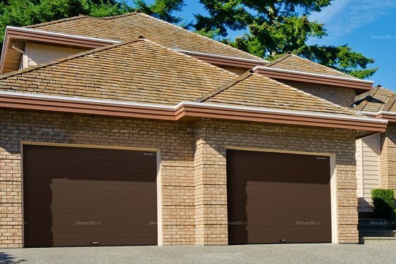 Секционные гаражные ворота Doorhan RSD01 BIW (2100х2400)